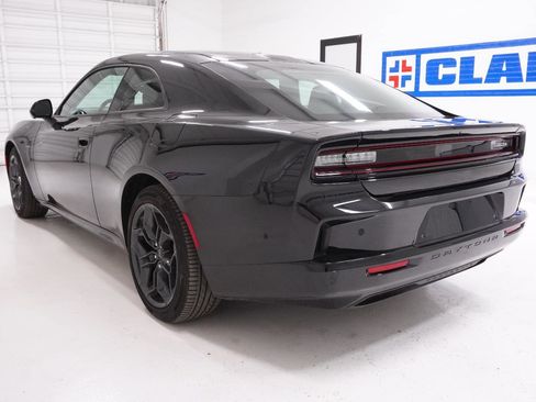 Used 2024 Dodge Charger R/T w/ Plus Group image 7