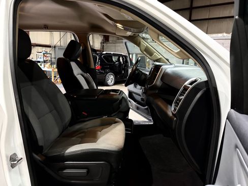 Used 2020 RAM 1500 Big Horn AWD/4WD image 26