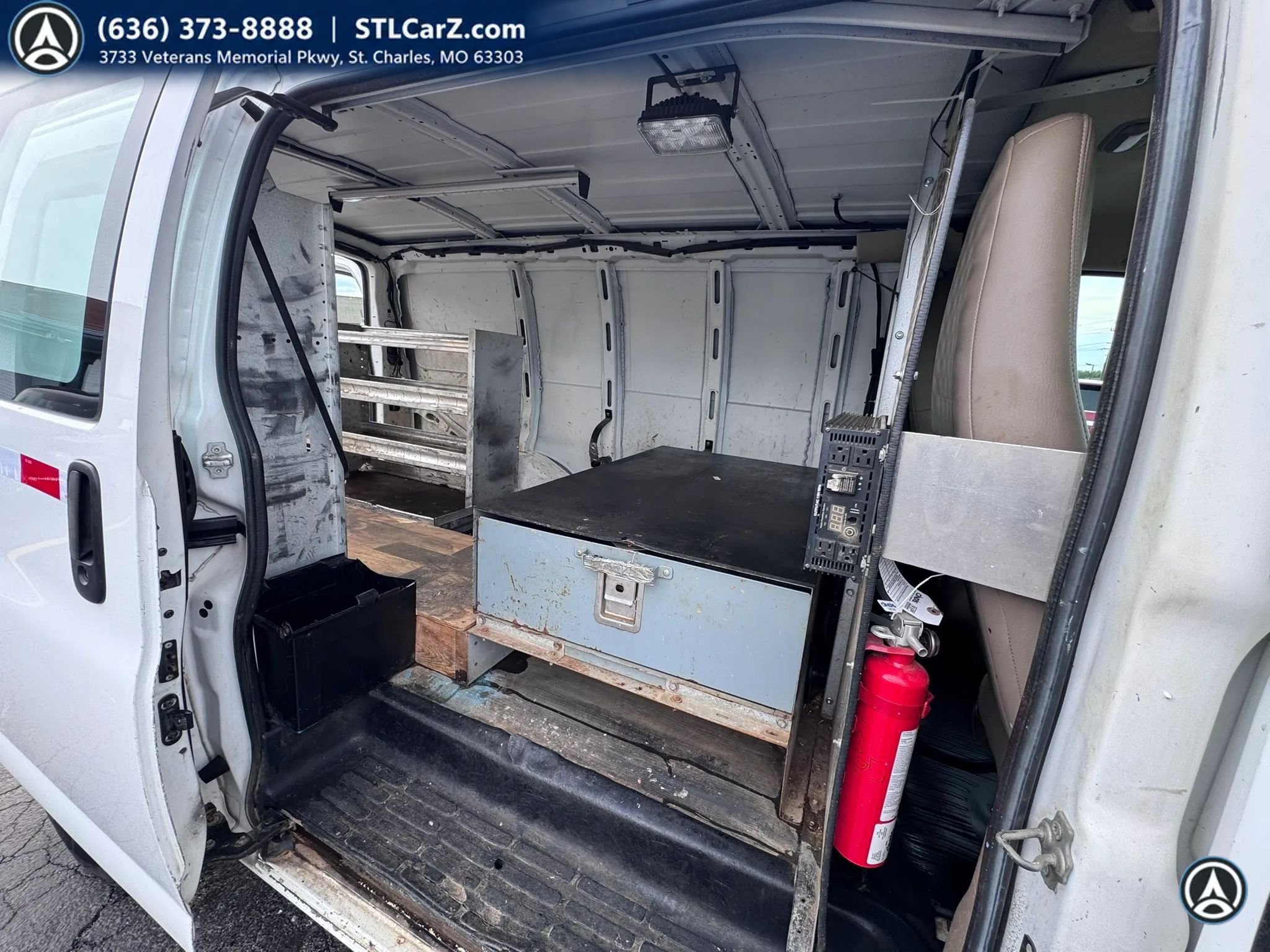 Used 2016 Chevrolet Express 2500 RWD image 12