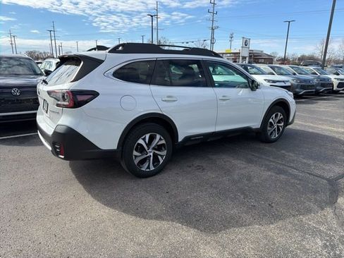 Used 2021 Subaru Outback Limited image 5