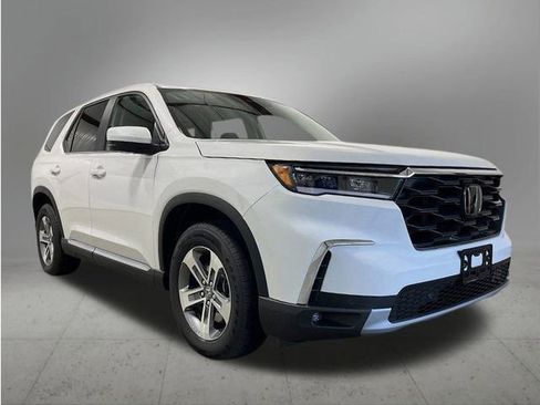 New 2025 Honda Pilot EX-L image 9