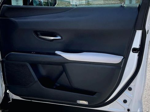 Used 2019 Lexus UX 200 w/ Accessory Package 2 FWD image 26