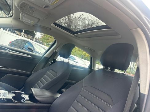 Used 2014 Ford Fusion SE image 20