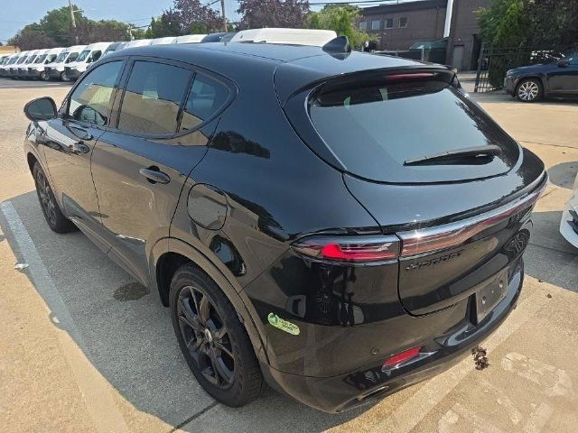 Used 2024 Dodge Hornet R/T Plus w/ R/T Blacktop Package AWD/4WD image 2