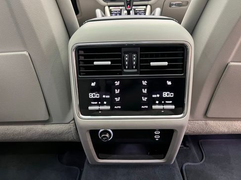 Certified 2023 Porsche Cayenne GTS AWD/4WD image 17
