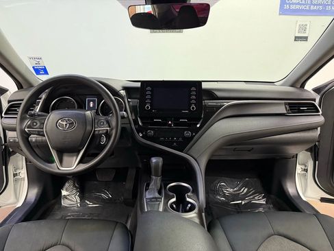 Used 2022 Toyota Camry LE image 8