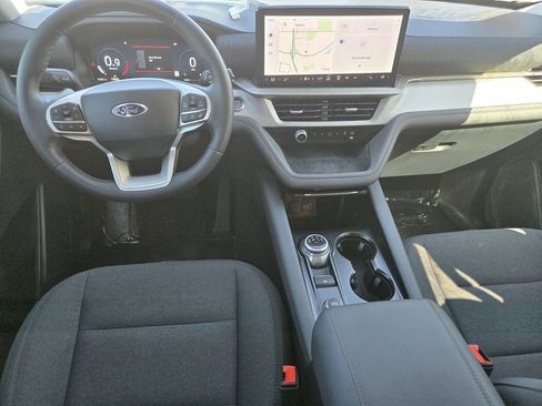 Used 2025 Ford Explorer Active image 15