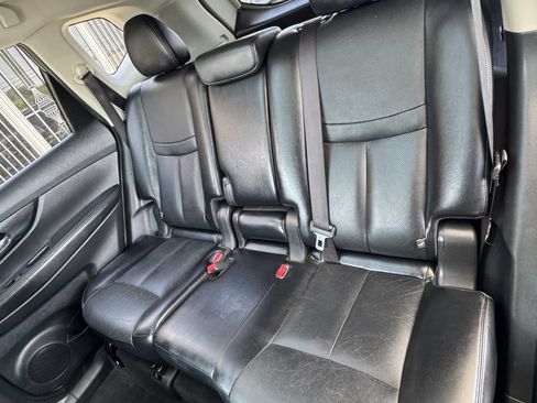Used 2018 Nissan Rogue SL w/ Premium Package AWD/4WD image 19