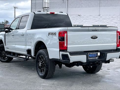 Used 2026 Ford F250 Lariat w/ Tremor Off-Road Package AWD/4WD image 4