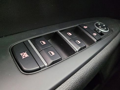 Used 2024 Kia Forte LXS image 27