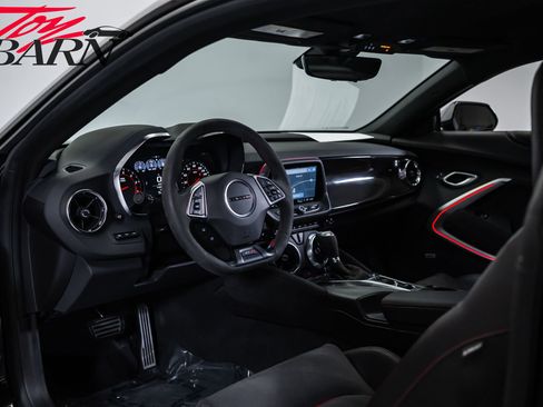 Used 2023 Chevrolet Camaro ZL1 RWD image 44