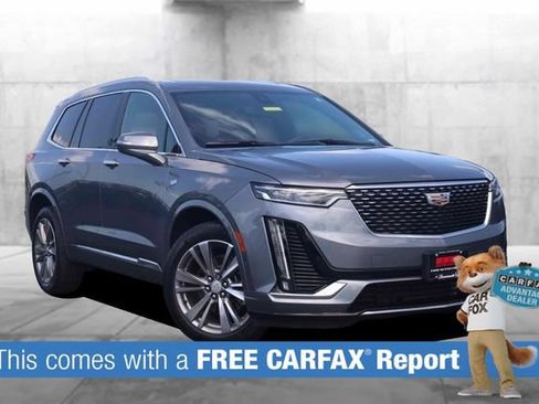 Used 2022 Cadillac XT6 Premium Luxury w/ Technology Package AWD/4WD image 2