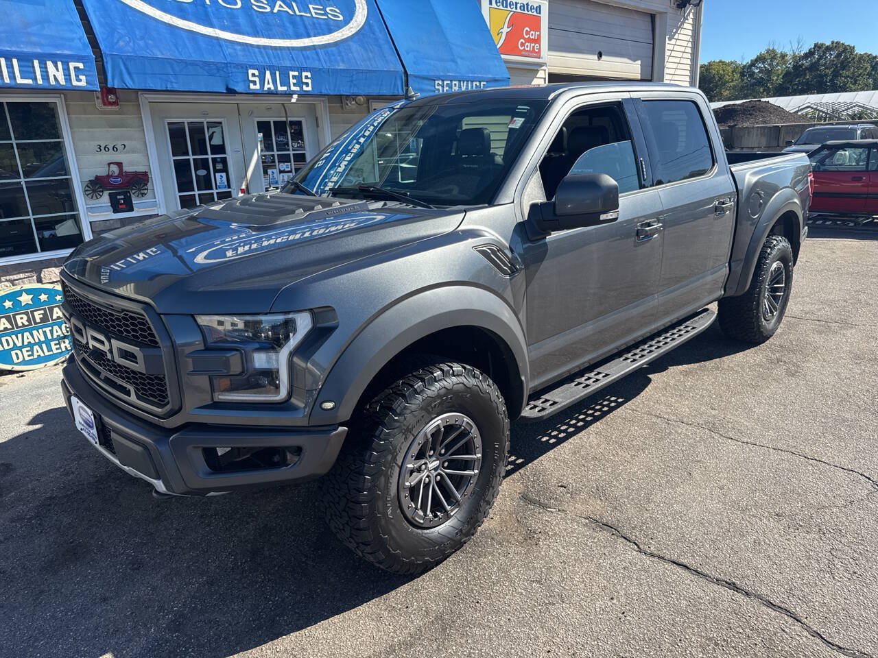 Used 2019 Ford F150 Raptor w/ Equipment Group 802A Luxury AWD/4WD image 4