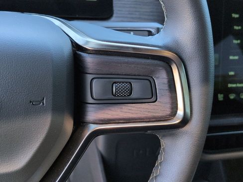 Used 2023 Rivian R1S Adventure AWD/4WD image 19
