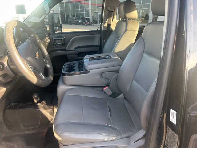 Used 2018 Chevrolet Silverado 3500 W/T w/ WT Convenience Package AWD/4WD image 11