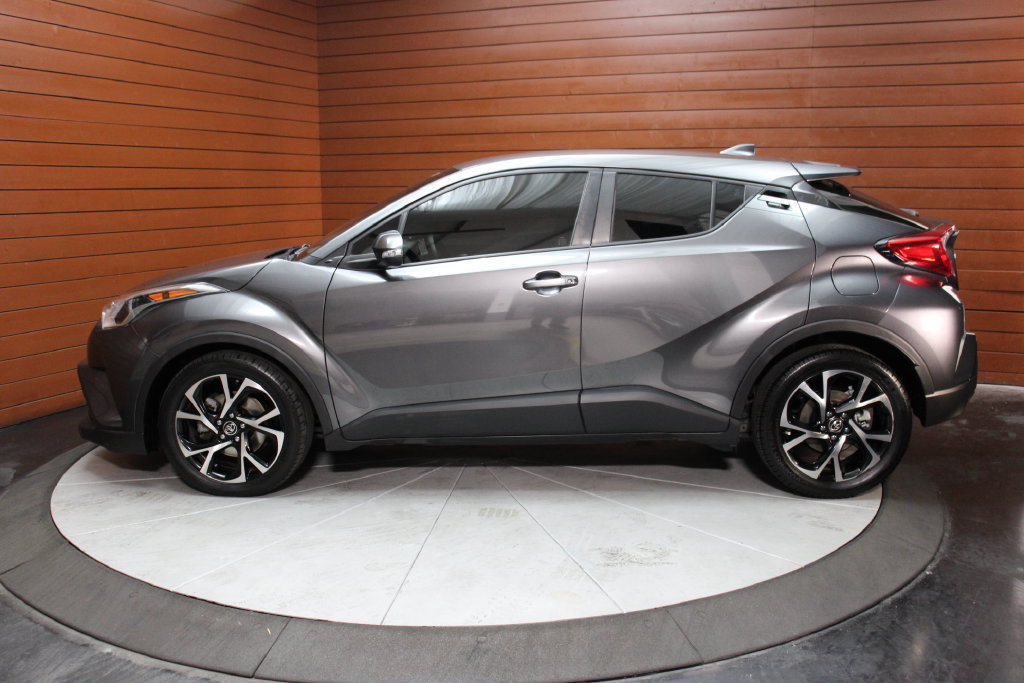 Used 2018 Toyota C-HR XLE FWD image 7