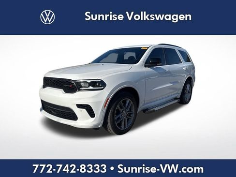 Used 2025 Dodge Durango GT image 1