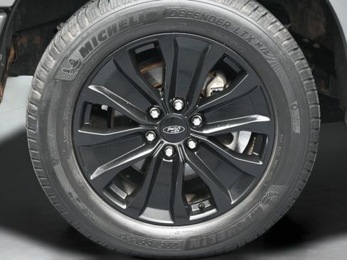 Used 2020 Ford F150 Lariat AWD/4WD image 10