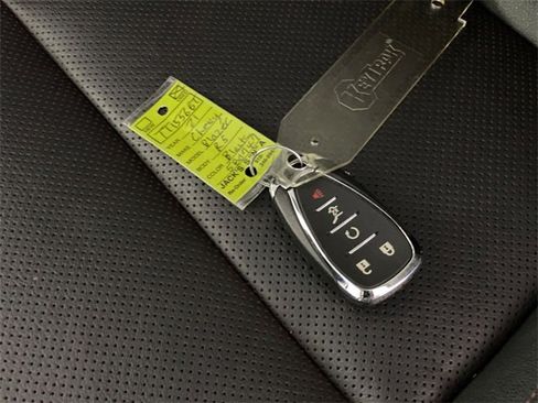 Certified 2021 Chevrolet Blazer RS w/ Enhanced Convenience Package image 42