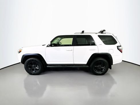Used 2016 Toyota 4Runner SR5 Premium AWD/4WD image 4