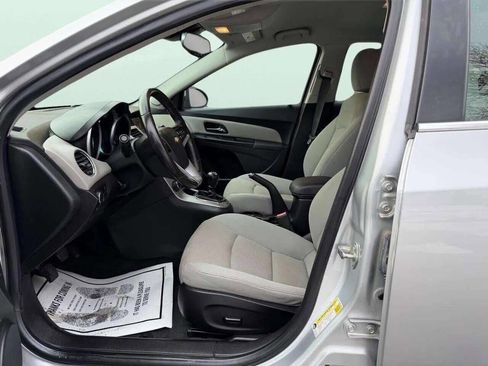 Used 2013 Chevrolet Cruze Eco image 10