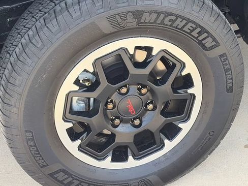 Used 2026 Toyota 4Runner TRD Off-Road Premium w/ Tow Technology Package AWD/4WD image 11