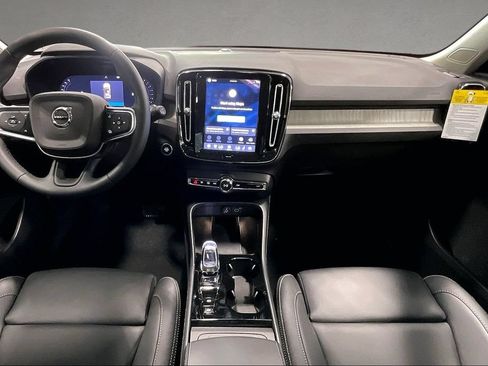 New 2026 Volvo XC40 B5 Plus w/ Protection Package Premier AWD/4WD image 5