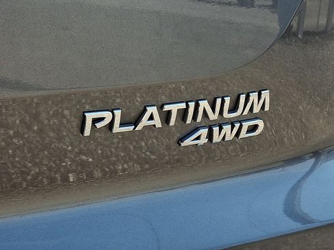 Certified 2025 Nissan Pathfinder Platinum w/ Cargo Package AWD/4WD image 31