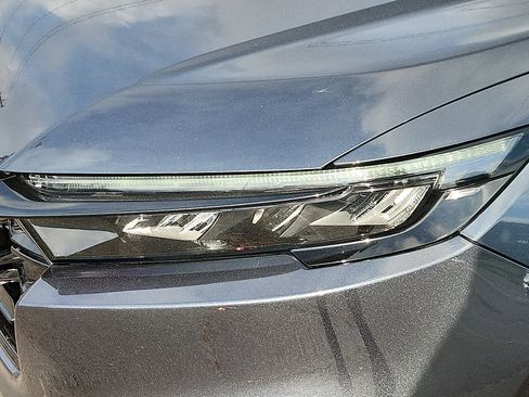 Used 2023 Honda CR-V Sport image 9