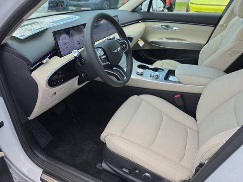 New 2026 Genesis GV70 2.5T Select AWD/4WD image 10