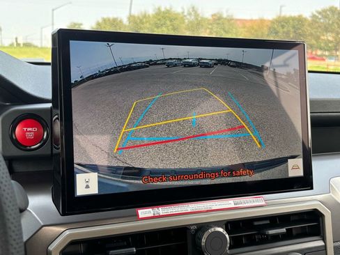 Used 2026 Toyota Tacoma TRD Sport image 19