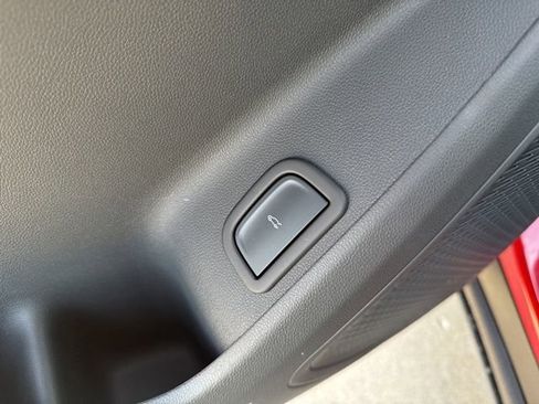 New 2026 Chevrolet Traverse Z71 w/ Driver Confidence Package image 12