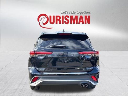 Used 2022 Toyota Highlander XSE image 3