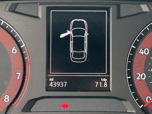 Used 2021 Volkswagen Jetta R-Line w/ R-Line Cold Weather Package FWD image 23
