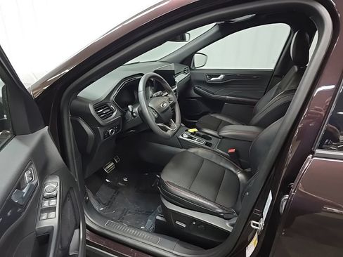 Used 2023 Ford Escape ST-Line w/ Tech Pack #1 AWD/4WD image 33