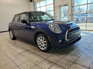 Used 2015 MINI Cooper S video 3
