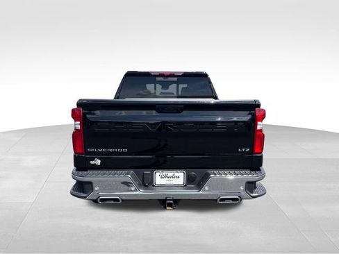 Used 2025 Chevrolet Silverado 1500 LTZ AWD/4WD image 4