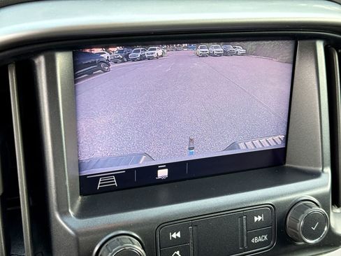 Used 2020 Chevrolet Colorado LT RWD image 36