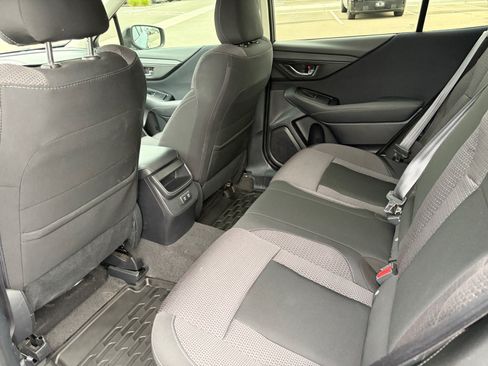 Used 2021 Subaru Outback Premium AWD/4WD image 17