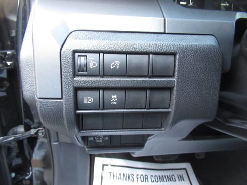 Used 2024 Toyota Tacoma SR5 AWD/4WD image 21