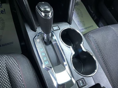 Used 2017 Chevrolet Equinox LT w/ Driver Confidence Package II image 23