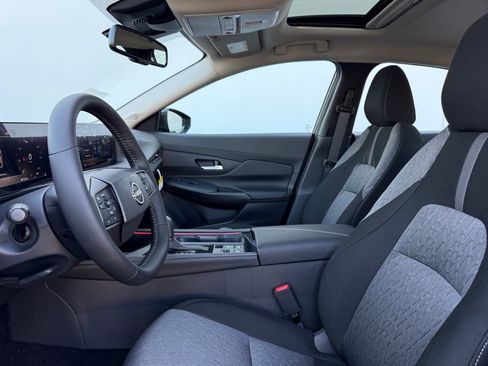 New 2026 Nissan Sentra SV w/ SV Convenience Package FWD image 11