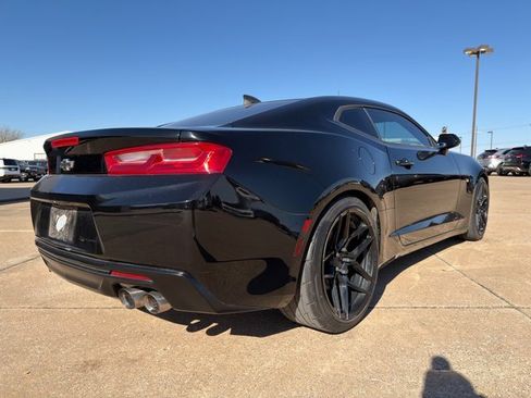 Used 2017 Chevrolet Camaro LT image 15