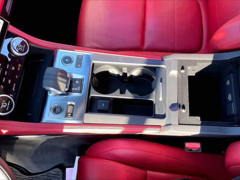 Used 2025 Jaguar F-PACE R-Dynamic S image 36