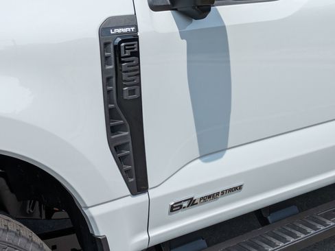 New 2025 Ford F250 Lariat w/ Lariat Ultimate Package image 12