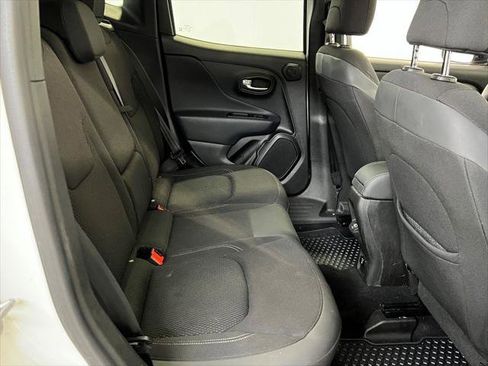 Certified 2022 Jeep Renegade Altitude w/ Sun/Sound Group image 13