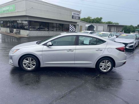 Used 2019 Hyundai Elantra Value Edition FWD image 4