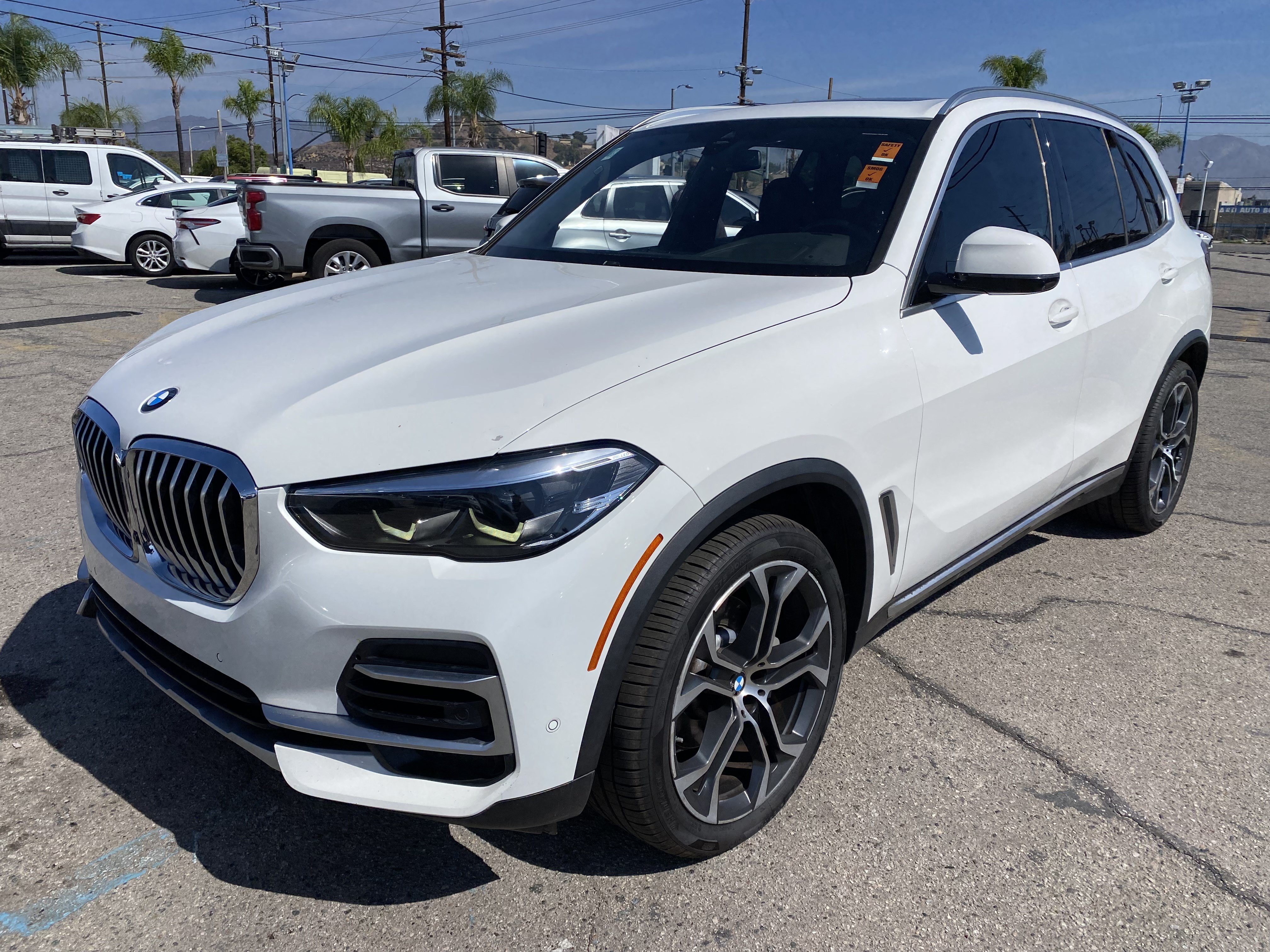 Used 2023 BMW X5 sDrive40i w/ Premium Package RWD image 2