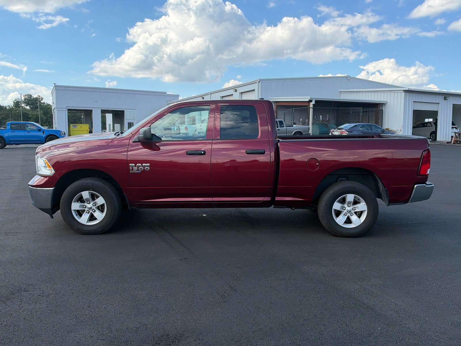 Used 2024 RAM 1500 Classic SLT AWD/4WD image 8