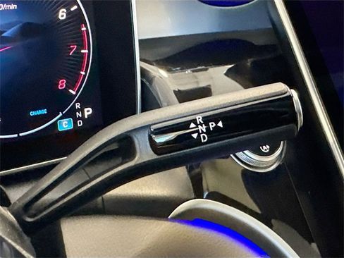 Certified 2025 Mercedes-Benz GLC 300 4MATIC image 17